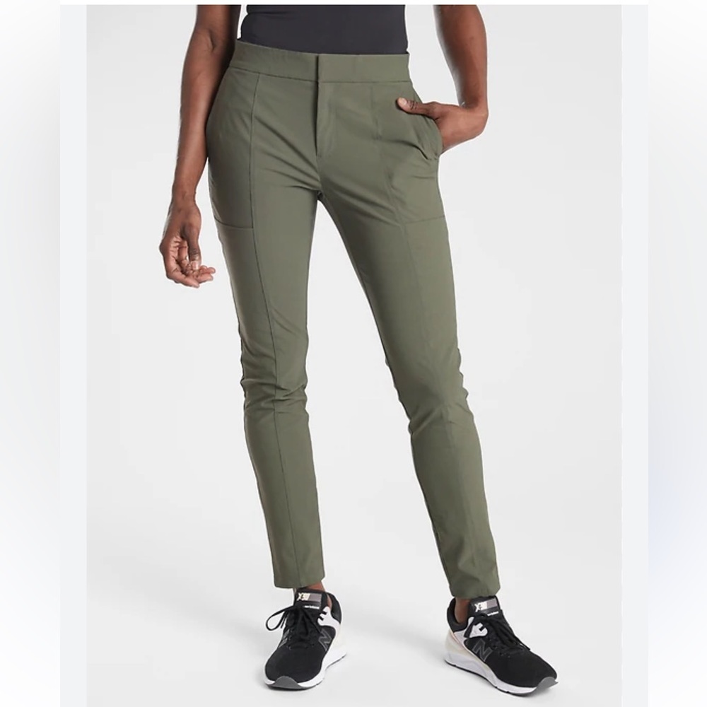 Athleta Wander Stash Skinny Pant. Size 4. Olive in color.